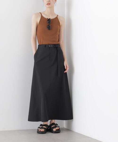 NANO universe（ナノユニバース）の「多機能2wayストレッチ ベルテッドセミフレアマキシスカート(セットアップ可)（スカート・レディース・ネイビー/ブラック/ベージュ・FREE）」の2枚目の写真