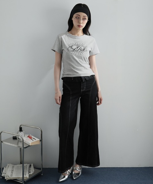 Ulysses(ユリシス)の「ハートプリントクルーネックTシャツ(Tシャツ/カットソー・レディース・グレー/ブラック・M/S)」の3枚目の写真