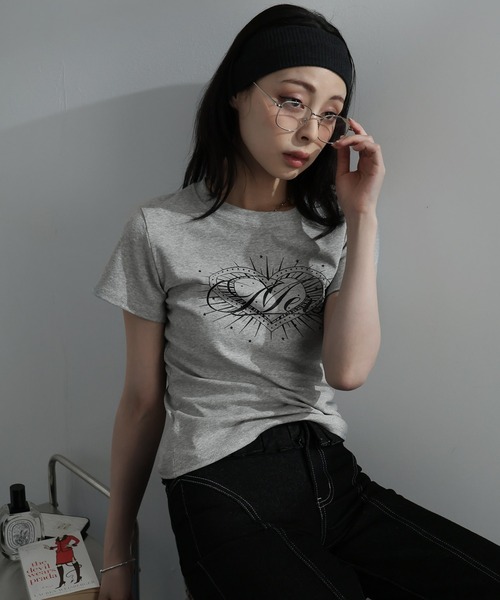 Ulysses(ユリシス)の「ハートプリントクルーネックTシャツ(Tシャツ/カットソー・レディース・グレー/ブラック・M/S)」の15枚目の写真