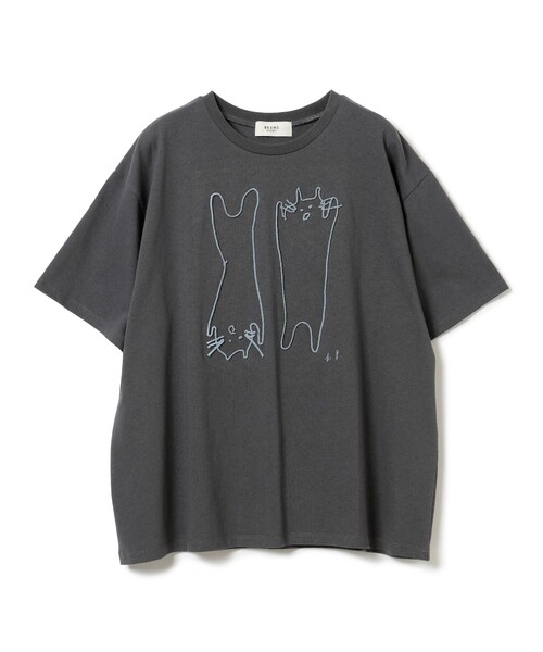 BEAMS HEART(ビームスハート)の「アートネコ 刺繍 Tシャツ(Tシャツ/カットソー・レディース・オフホワイト/チャコールグレー/ライトグレー・FREE)」の1枚目の写真