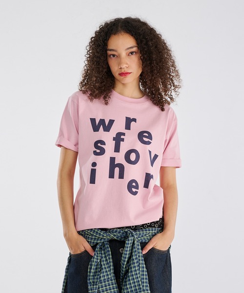 WISH FOR EVER(ウィッシュフォーエバー)の「【 4color / 3size 】RANDOM LOGO GRAPHIC T/ランダムロゴグラフィックT(Tシャツ/カットソー・メンズ・ネイビー/イエロー/ブラウン/ピンク・SMALL/MEDIUM/LARGE)」の4枚目の写真