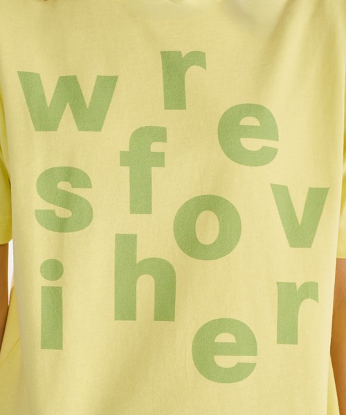 WISH FOR EVER(ウィッシュフォーエバー)の「【 4color / 3size 】RANDOM LOGO GRAPHIC T/ランダムロゴグラフィックT(Tシャツ/カットソー・メンズ・ネイビー/イエロー/ブラウン/ピンク・SMALL/MEDIUM/LARGE)」の5枚目の写真
