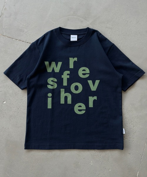 WISH FOR EVER(ウィッシュフォーエバー)の「【 4color / 3size 】RANDOM LOGO GRAPHIC T/ランダムロゴグラフィックT(Tシャツ/カットソー・メンズ・ネイビー/イエロー/ブラウン/ピンク・SMALL/MEDIUM/LARGE)」の8枚目の写真