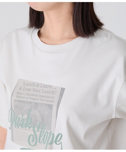 Park Slope NEWYORKER（パークスロープニューヨーカー）の「【滑らかな肌触り・着回し】NEWS PAPER グラフィックTシャツ（Tシャツ/カットソー・レディース・アイボリー・M/L）」の7枚目の写真