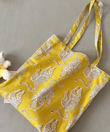 ammy.（エイミードット）の「【 ammy. / エイミードット 】 総柄プリント 軽量 トートバッグ / サブバッグ（トートバッグ）」