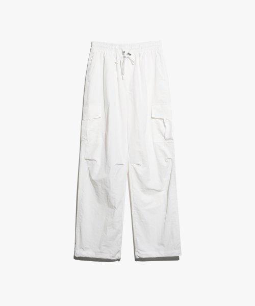 LOSSYROW(ロッシロー)の「String Cargo Sharing Jogger Pants white(スウェットパンツ・レディース・その他・FREE)」の4枚目の写真