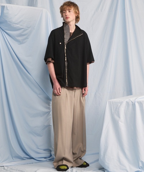 MAISON SPECIAL(メゾンスペシャル)の「《UNISEX》Airy Striped Gabardine Prime-Wide Two-tuck Pants/エアリーストライプギャバジンプライムワイドツータックパンツ【MAISON SPECIAL/メゾンスペシャル】■セットアップ対応■(スラックス・メンズ・チャコールグレー/グレイッシュベージュ/ブラック・2/1/0)」の9枚目の写真