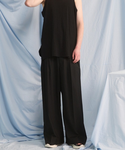 MAISON SPECIAL(メゾンスペシャル)の「《UNISEX》Airy Striped Gabardine Prime-Wide Two-tuck Pants/エアリーストライプギャバジンプライムワイドツータックパンツ【MAISON SPECIAL/メゾンスペシャル】■セットアップ対応■(スラックス・メンズ・チャコールグレー/グレイッシュベージュ/ブラック・2/1/0)」の18枚目の写真
