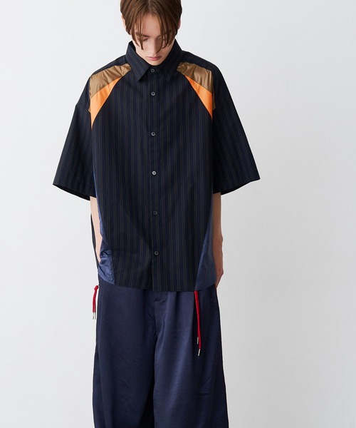 SeeSew(シーソー)の「【UNISEX】MULTI COLOR H/S SHIRTS/マルチカラーショートスリーブシャツ(シャツ/ブラウス・メンズ・サックスブルー/ネイビー・M/L)」の9枚目の写真