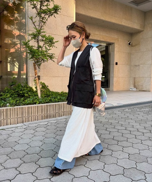 CURA CLOSET(キュラ クローゼット)の「【loverara.loverara コラボ】シアーハイスリットワンピース(ワンピース・レディース・ホワイト/ブラック・フリー)」の6枚目の写真