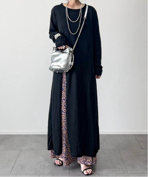 CURA CLOSET(キュラ クローゼット)の「【loverara.loverara コラボ】シアーハイスリットワンピース(ワンピース・レディース・ホワイト/ブラック・フリー)」の4枚目の写真