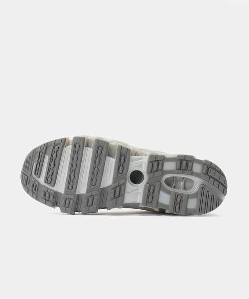 adidas Originals(アディダスオリジナルス)の「adidas Originals MEGA GHOSTRIDE W IH4392(スニーカー・レディース・チャコールグレー・24.5cm/25cm/23cm/23.5cm/24cm)」の4枚目の写真
