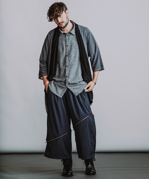 NO ID.(ノーアイディ)の「mp15080- 2WAYクロップドワイドPT パンツ(458006-493P)(その他パンツ・メンズ・ブラック/グレー/ブラック×グレー・1/2)」の15枚目の写真
