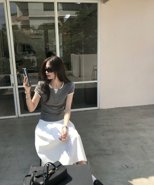 NoBelle(ノベル)の「レイヤードTシャツ ヘンリーネックトップス(Tシャツ/カットソー・レディース・ホワイト/グレー/グリーン/ブラック・FREE)」の10枚目の写真