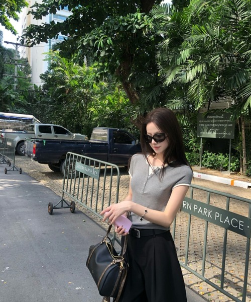 NoBelle(ノベル)の「レイヤードTシャツ ヘンリーネックトップス(Tシャツ/カットソー・レディース・ホワイト/グレー/グリーン/ブラック・FREE)」の21枚目の写真