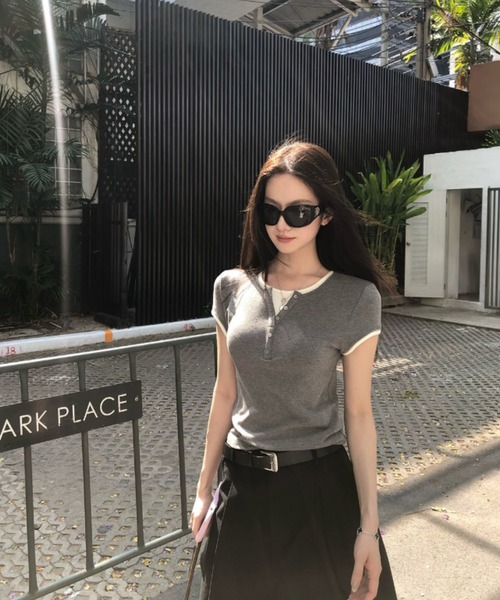 NoBelle(ノベル)の「レイヤードTシャツ ヘンリーネックトップス(Tシャツ/カットソー・レディース・ホワイト/グレー/グリーン/ブラック・FREE)」の22枚目の写真