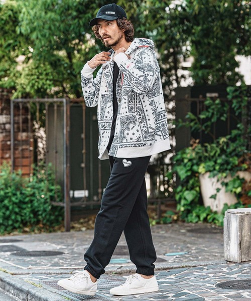 felkod(フィルコッド)の「mpa4149- Bandana Print Snap Front Scuba Hoodie スナップパーカー(F26A010)(パーカー・メンズ・ホワイト×ブラック/ブラック×ホワイト/ネイビー×ホワイト・S/M/L)」の4枚目の写真
