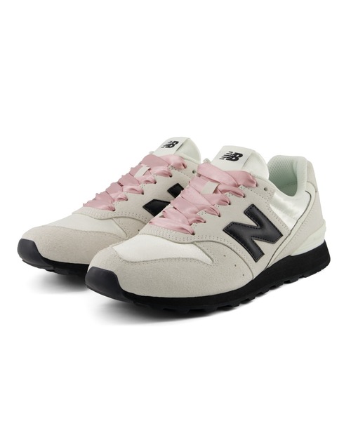 NEW BALANCE(ニューバランス)の「996 サテンシューレース スニーカー(スニーカー・レディース・ブラウン/ブラック/オフホワイト・22.0cm/22.5cm/23.0cm/23.5cm/24.0cm/24.5cm/25.0cm/25.5cm)」の20枚目の写真