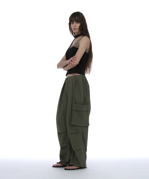 PARTIMENTO WOMEN(パルティメントウィメン)の「ディタッチャブルタイネックスリーブレストップ_ブラック(Tシャツ/カットソー・レディース・その他・SMALL/MEDIUM)」の6枚目の写真