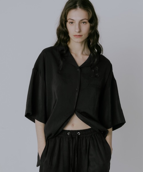 Рубашка с открытым воротником с карманом — Pocket Open Collar Shirt