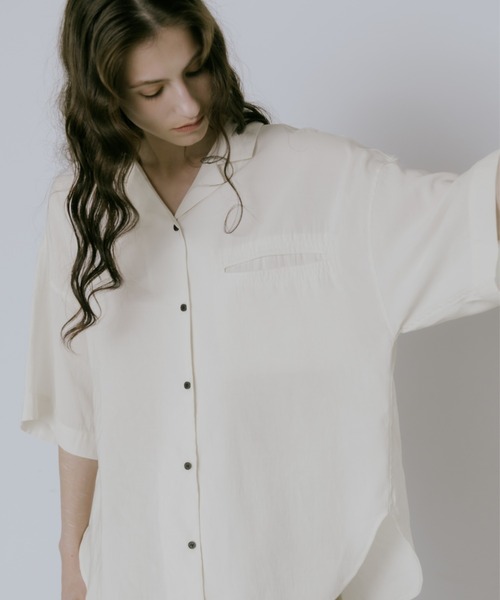 lit(リット)の「Pocket Open Collar Shirt(シャツ/ブラウス・レディース・アイボリー/ブラック/ライトブルーグレー・FREE)」の4枚目の写真