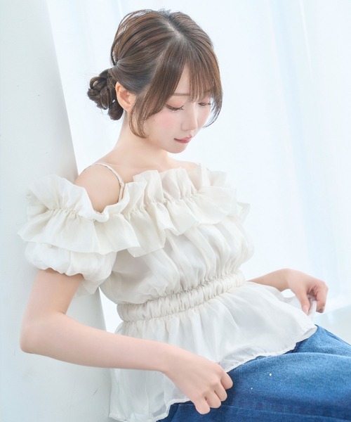 Rose Muse(ロゼミューズ)の「Sheer gather off shoulder tops(その他トップス・レディース・オフホワイト/ピンク・FREE)」の9枚目の写真