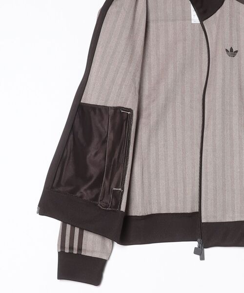 adidas(アディダス)の「トラックトップ OG ツイード / ジャージ / トラックジャケット / アディダスオリジナルス adidas Originals(ジャージ・レディース・ブラウン・MEDIUM/SMALL/X-SMALL/3XL/XX-LARGE/X-LARGE/LARGE)」の2枚目の写真