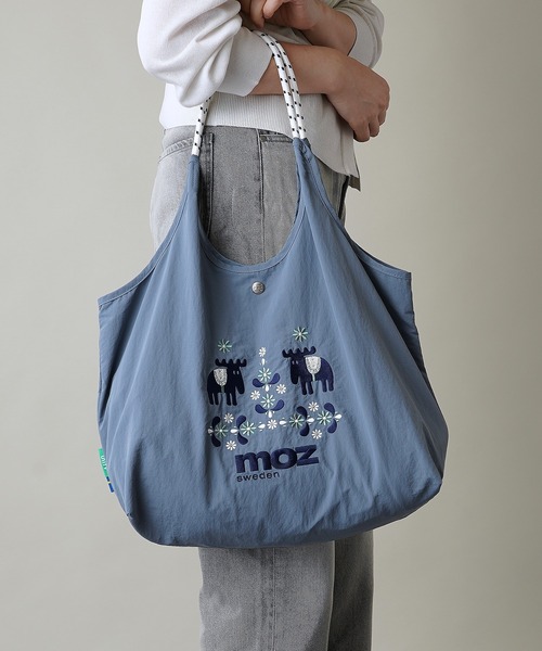 moz(モズ)の「【moz(モズ)】軽量 収納力 しっかり お買い物 にも 刺繍 マルシェバッグ ZUPS-01(ショルダーバッグ・レディース・マスタード/ブラック/ライトグリーン/グレイッシュブルー/ライトグレー/ホワイト・ONE SIZE)」の10枚目の写真