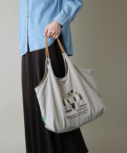 moz(モズ)の「【moz(モズ)】軽量 収納力 しっかり お買い物 にも 刺繍 マルシェバッグ ZUPS-01(ショルダーバッグ・レディース・マスタード/ブラック/ライトグリーン/グレイッシュブルー/ライトグレー/ホワイト・ONE SIZE)」の20枚目の写真