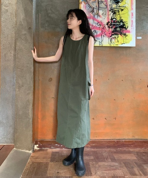 FAVORITO(ファヴォリート)の「ノースリーブワンピース(ワンピース・レディース・カーキ/ブラック・F)」の17枚目の写真