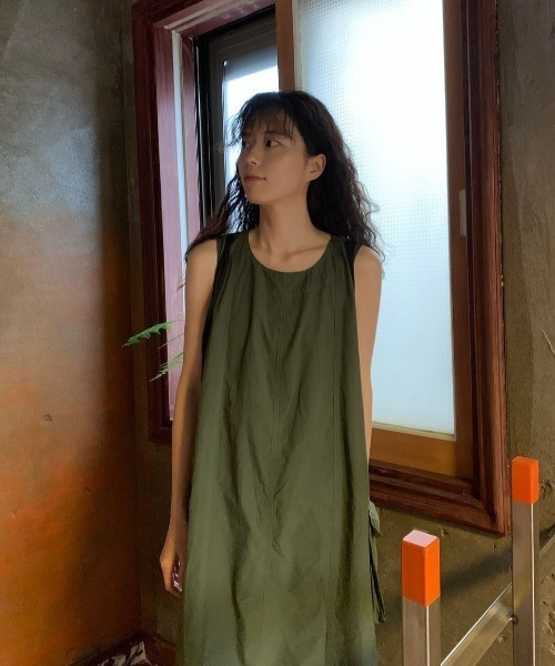 FAVORITO(ファヴォリート)の「ノースリーブワンピース(ワンピース・レディース・カーキ/ブラック・F)」の22枚目の写真