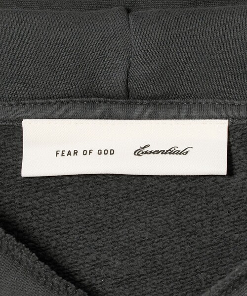 FOG ESSENTIALS(エフオージーエッセンシャルズ)の「<FEAR OF GOD ESSENTIALS>90S フーディー(パーカー・メンズ・ダークグレー/ナチュラル・L/M/S/XS)」の8枚目の写真