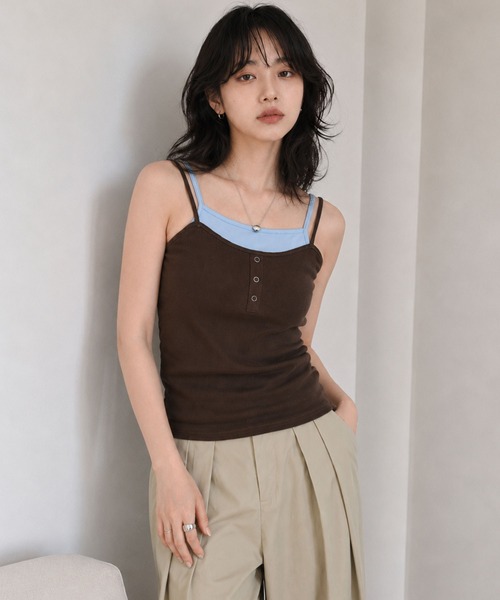 Dita Muaj.(ディータムアージュ)の「カップ付きレイヤード風ヘンリーキャミ(Tシャツ/カットソー・レディース・ブラック/ブラウン/オフホワイト・FREE)」の18枚目の写真