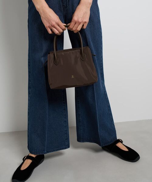 LANVIN en Bleu(ランバンオンブルー)の「ミニスクエアバッグ(トートバッグ・レディース・ブラック/ブラウン・FREE)」の3枚目の写真