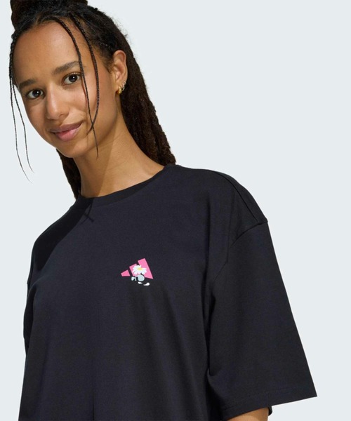 adidas(アディダス)の「ソフトサイド オーバーサイズ グラフィック Tシャツ / アディダス adidas(Tシャツ/カットソー・レディース・ブラック・X-LARGE/SMALL/X-SMALL/XX-LARGE/LARGE/MEDIUM)」の5枚目の写真