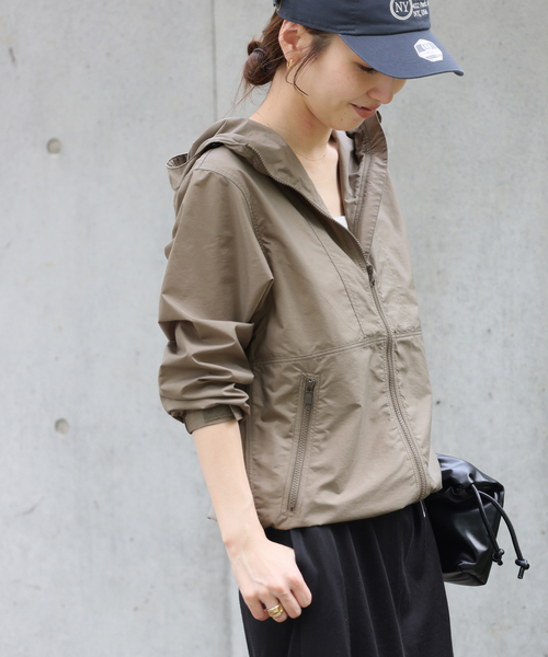 JOURNAL STANDARD relume(ジャーナルスタンダード レリューム)の「撥水【THE NORTH FACE】 コンパクトジャケット:NPW72530(マウンテンパーカー・レディース・ベージュ・SMALL)」の9枚目の写真