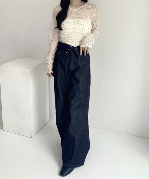 SOELA(ソエラ)の「フロッキードットトップス(Tシャツ/カットソー・レディース・ブラック×ホワイト/ホワイト×ブラック・FREE)」の3枚目の写真