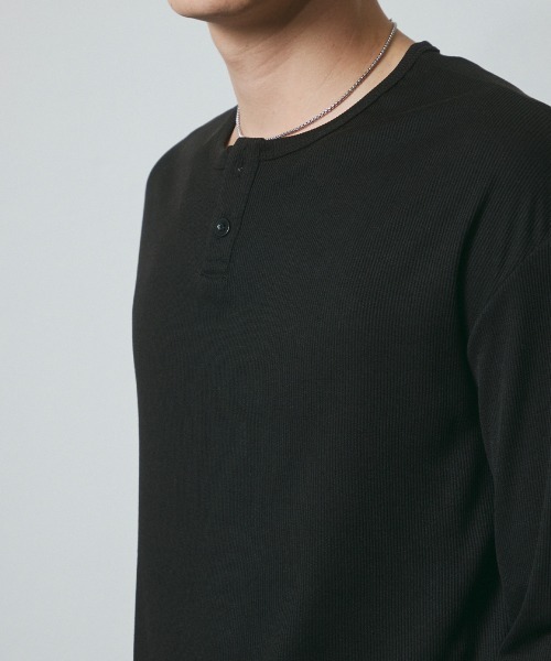 DAZE（デイズ）の「サーマル ヘンリーネック ロングスリーブTシャツ（Tシャツ/カットソー・メンズ・グレー/ブラック・SMALL/MEDIUM/LARGE/X-LARGE）」の18枚目の写真