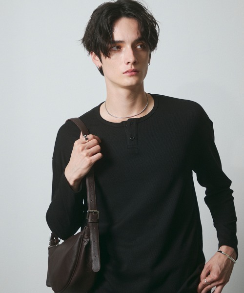 DAZE（デイズ）の「サーマル ヘンリーネック ロングスリーブTシャツ（Tシャツ/カットソー・メンズ・グレー/ブラック・SMALL/MEDIUM/LARGE/X-LARGE）」の3枚目の写真