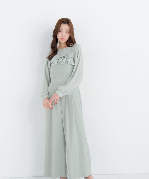 NATURAL BEAUTY BASIC(ナチュラルビューティーベーシック)の「ボリュームフリルオールインワン(サロペット/オーバーオール・レディース・ネイビー/ライトグリーン・フリ-)」の2枚目の写真
