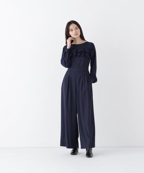 NATURAL BEAUTY BASIC(ナチュラルビューティーベーシック)の「ボリュームフリルオールインワン(サロペット/オーバーオール・レディース・ネイビー/ライトグリーン・フリ-)」の6枚目の写真