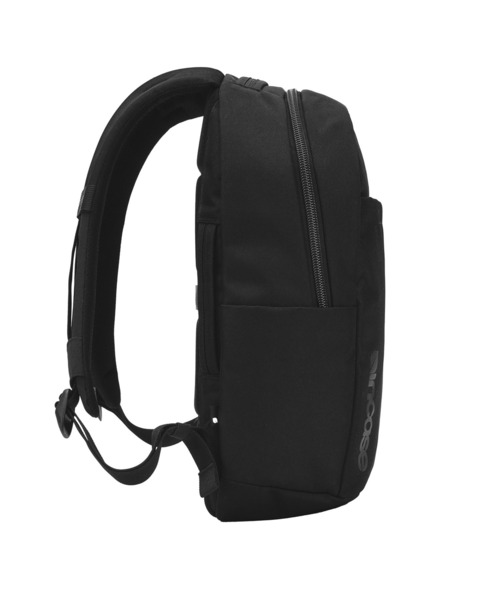 incase(インケース)の「INCO500102-BLK Incase Grid Backpack 18L - Black(バックパック/リュック・メンズ・ブラック・ONE SIZE)」の6枚目の写真