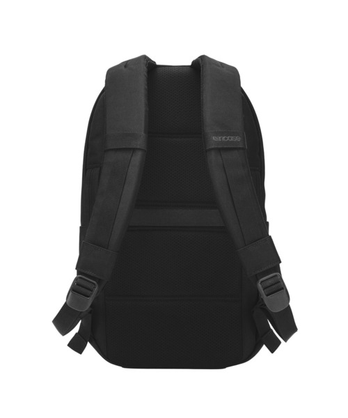 incase(インケース)の「INCO500102-BLK Incase Grid Backpack 18L - Black(バックパック/リュック・メンズ・ブラック・ONE SIZE)」の5枚目の写真