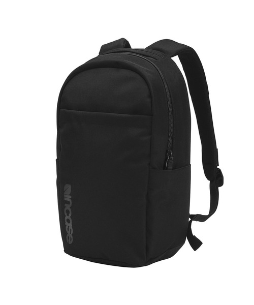 incase(インケース)の「INCO500102-BLK Incase Grid Backpack 18L - Black(バックパック/リュック・メンズ・ブラック・ONE SIZE)」の2枚目の写真