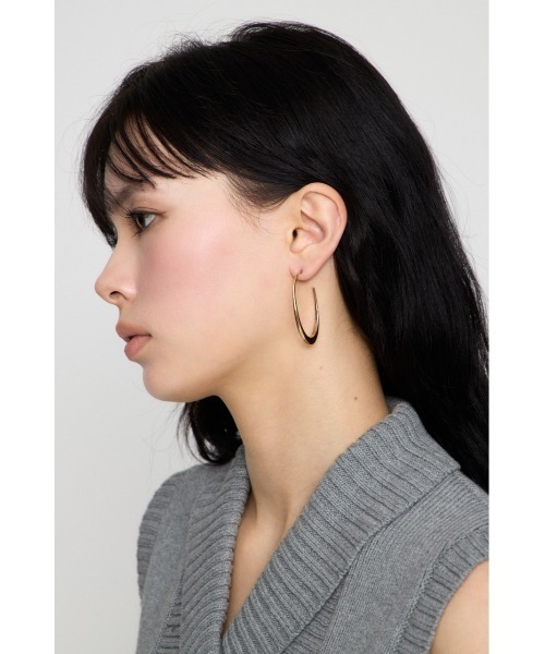 LAGUA GEM(ラグアジェム)の「ELLIPSE HOOP ピアス(ピアス(両耳用)・レディース・ゴールド/シルバー・FREE)」の11枚目の写真