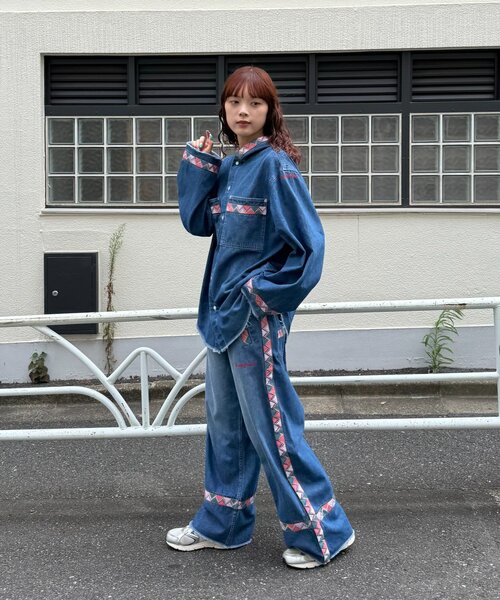 SOUNDSGOOOOD(サウンズグッド)の「【SOUNDS GOOOOD 】チロリアンテープデニムシャツ(シャツ/ブラウス・メンズ・ブラック/ブルー・ONE SIZE)」の3枚目の写真