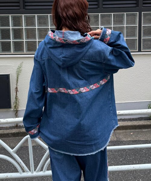 SOUNDSGOOOOD(サウンズグッド)の「【SOUNDS GOOOOD 】チロリアンテープデニムシャツ(シャツ/ブラウス・メンズ・ブラック/ブルー・ONE SIZE)」の8枚目の写真
