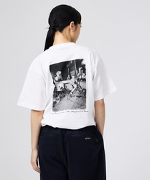 ＋81BRANCA（ハチイチブランカ）の「【+81BRANCA/ハチイチブランカ 】Charles Peterson-Kurt cobain PHOTO tee / カート・コバーン / フォトTシャツ / ユニセックス（Tシャツ/カットソー）」
