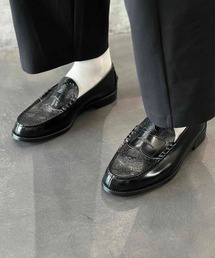CONZ（コンズ）の「EMBOSSED LOAFERS BLACK BLACK PAISLEY（ローファー）」