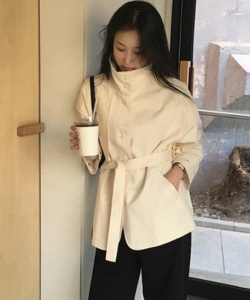 semplice(センプリチェ)の「トレンチコート【韓国ファッション】(トレンチコート・レディース・キャメル/オフホワイト・F)」の9枚目の写真